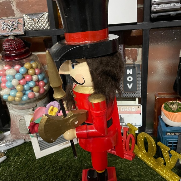 Christmas Traditions Noel Eternel | Nutcracker Soldier Red 37Cm – Made In German - Picture 6 of 10